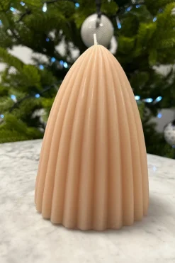 Cristina Oria Velas^Vela Forma Cono Con Relieve Grande