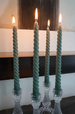Cristina Oria Velas^Velas Con Diseño En Espiral Verdes